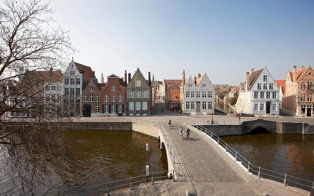 Adornes Brugge